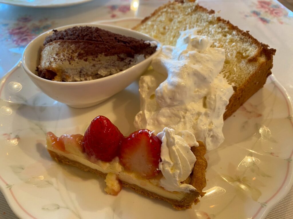 キャナリィロウ イタリアン 上田市ランチ 前菜ビュッフェ 前菜バイキング 前菜食べ放題 ドルチェ メニュー