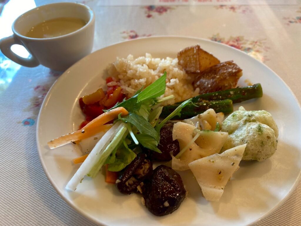 キャナリィロウ イタリアン 上田市ランチ 前菜ビュッフェ 前菜バイキング 前菜食べ放題 ドルチェ メニュー